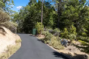1281 N Pinnon Rd, Grants Pass, OR 97526 - Photo 51