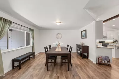 1281 N Pinnon Road, Grants Pass, OR 97526 - Photo 5