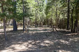 1281 N Pinnon Rd, Grants Pass, OR 97526 - Photo 11