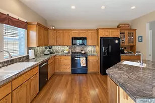 2331 NW Awbrey Rd, Bend, OR 97703 - Photo 41