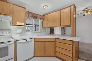 2395 Ryan Ct, Grants Pass, OR 97527 - Photo 13