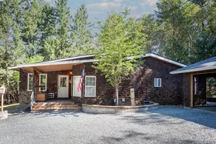 271 Highwood, Grants Pass, OR 97527 - Photo 3