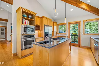57733 Wallowa Loop, Sunriver, OR 97707 - Photo 23