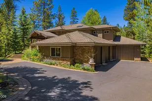57733 Wallowa Loop, Sunriver, OR 97707 - Photo 3