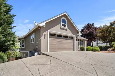4643 Hathaway Drive, Medford, OR 97504 - Photo 35