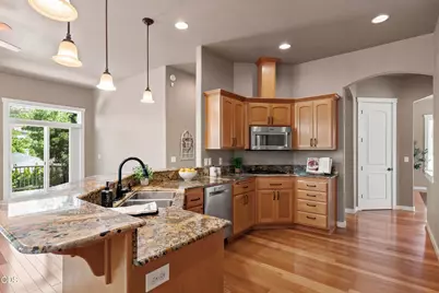 4643 Hathaway Drive, Medford, OR 97504 - Photo 9
