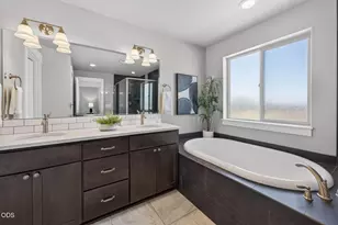 21394 NE Nolan Ct, Bend, OR 97701 - Photo 15