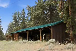 16927 Hwy 126, Sisters, OR 97759 - Photo 47