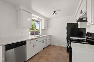 557 Glenn Way, Central Point, OR 97502 - Photo 11