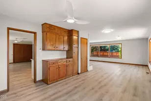 408 NE Hawthorne Ave, Bend, OR 97701 - Photo 9