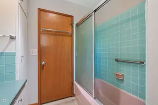 408 NE Hawthorne Ave, Bend, OR 97701 - Photo 23