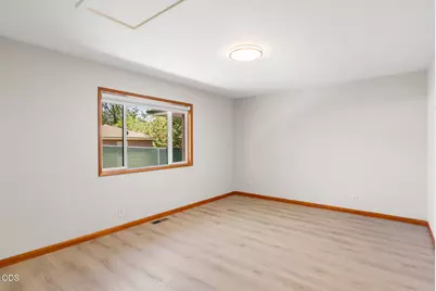 408 NE Hawthorne Avenue, Bend, OR 97701 - Photo 17