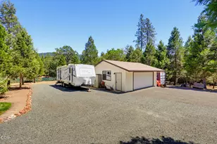 455 Eric Way, Grants Pass, OR 97526 - Photo 45