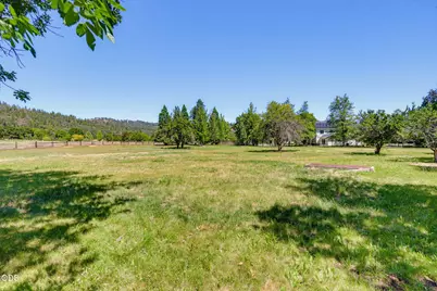 4244 Griffin Creek Road, Medford, OR 97501 - Photo 67