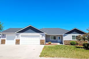 5545 Sturdivant, Klamath Falls, OR 97603 - Photo 1