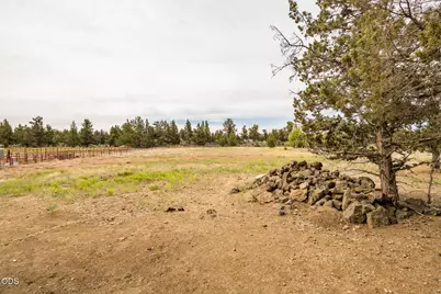 22305 Neff Road, Bend, OR 97701 - Photo 41