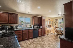 7431 Jerae Pl, White City, OR 97503 - Photo 9
