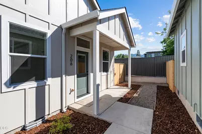 206 Gangnes Drive, Talent, OR 97540 - Photo 1