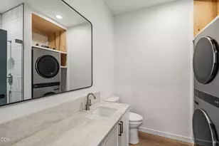 204 Gangnes Dr, Talent, OR 97540 - Photo 13
