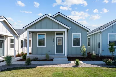 204 Gangnes Drive, Talent, OR 97540 - Photo 1