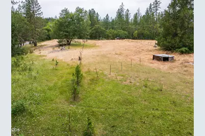 10216 W Evans Creek Road, Rogue River, OR 97537 - Photo 35