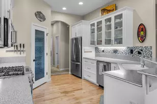19465 Ironwood Cir, Bend, OR 97702 - Photo 15