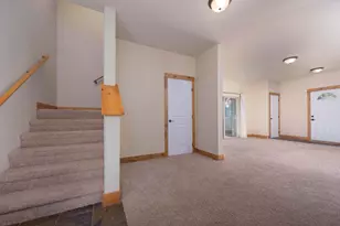 20000 Sorrento Pl, Bend, OR 97702 - Photo 13