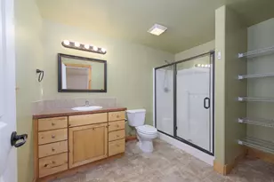 20000 Sorrento Pl, Bend, OR 97702 - Photo 17