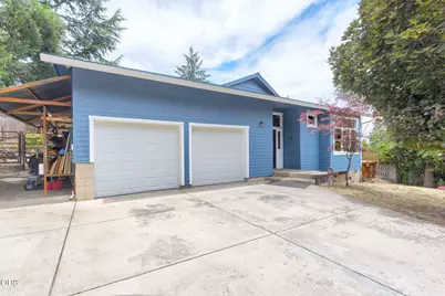 565 Henley Way, Ashland, OR 97520 - Photo 57