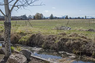 1453 NW 20th Court, Redmond, OR 97756 - Photo 5