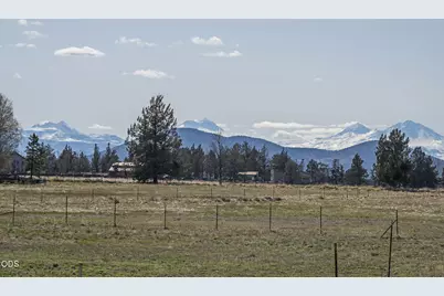 1453 NW 20th Court, Redmond, OR 97756 - Photo 3
