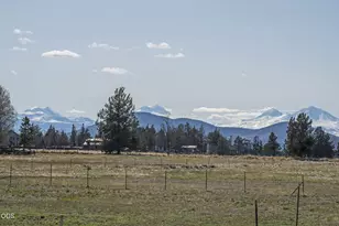 1453 NW 20th Ct, Redmond, OR 97756 - Photo 3