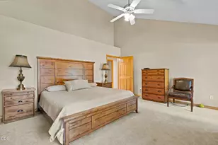 20490 Timberline Ct, Bend, OR 97702 - Photo 17