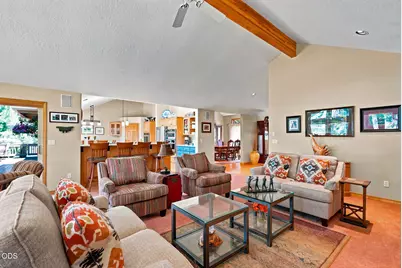 20490 Timberline Court, Bend, OR 97702 - Photo 5