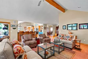 20490 Timberline Ct, Bend, OR 97702 - Photo 5