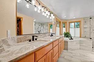 20490 Timberline Ct, Bend, OR 97702 - Photo 19