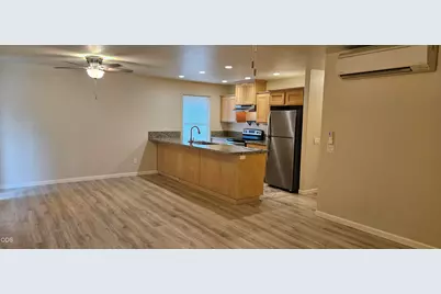 1296 Fruitdale Drive, Grants Pass, OR 97527 - Photo 3