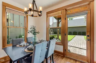 547 W Jefferson Ave, Sisters, OR 97759 - Photo 5