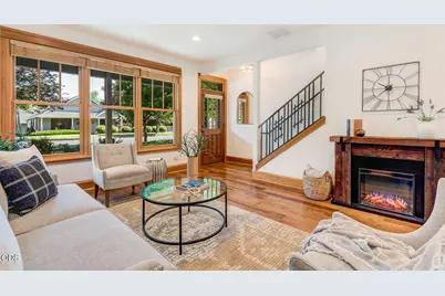 547 W Jefferson Avenue, Sisters, OR 97759 - Photo 3