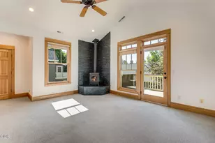 547 W Jefferson Ave, Sisters, OR 97759 - Photo 11