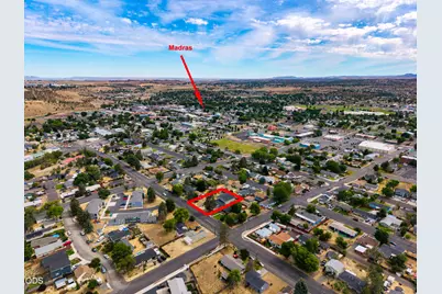 575 SW Madison Street, Madras, OR 97741 - Photo 45