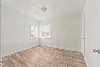575 SW Madison Street, Madras, OR 97741 - Photo 21