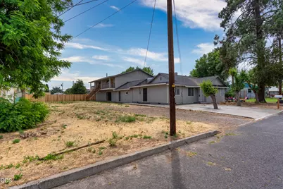 575 SW Madison Street, Madras, OR 97741 - Photo 37