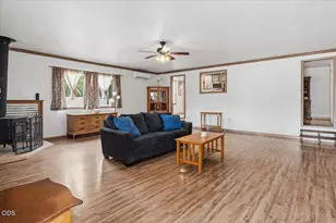3806 NE Butte Ln, Prineville, OR 97754 - Photo 9