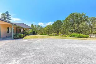 371 Castle Creek Rd, Grants Pass, OR 97526 - Photo 11