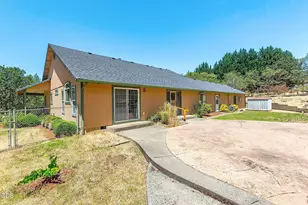 371 Castle Creek Rd, Grants Pass, OR 97526 - Photo 51