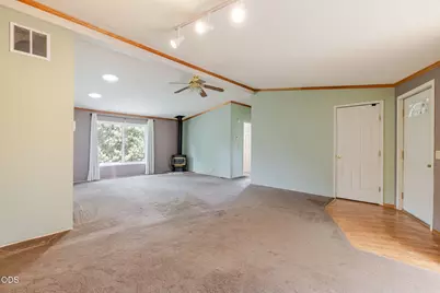 60865 Raintree Drive, Bend, OR 97701 - Photo 15