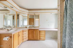 60865 Raintree Dr, Bend, OR 97701 - Photo 19