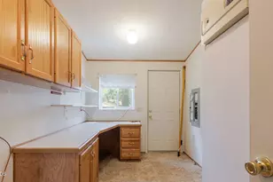60865 Raintree Dr, Bend, OR 97701 - Photo 25