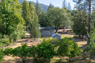 2750 Granite Hill Rd, Grants Pass, OR 97526 - Photo 3